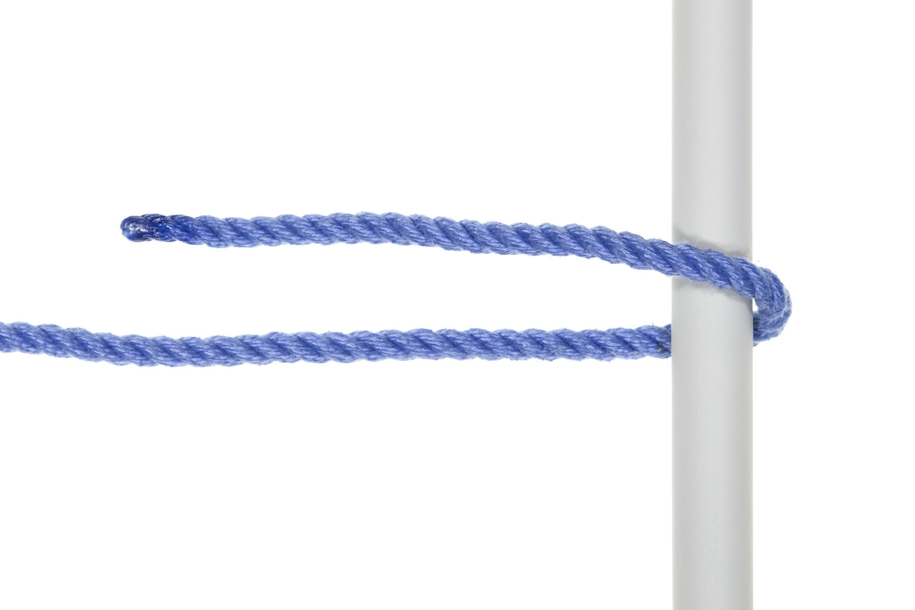 A single blue rope enters from the left, crosses under a vertical gray pole, and turns back toward the left.