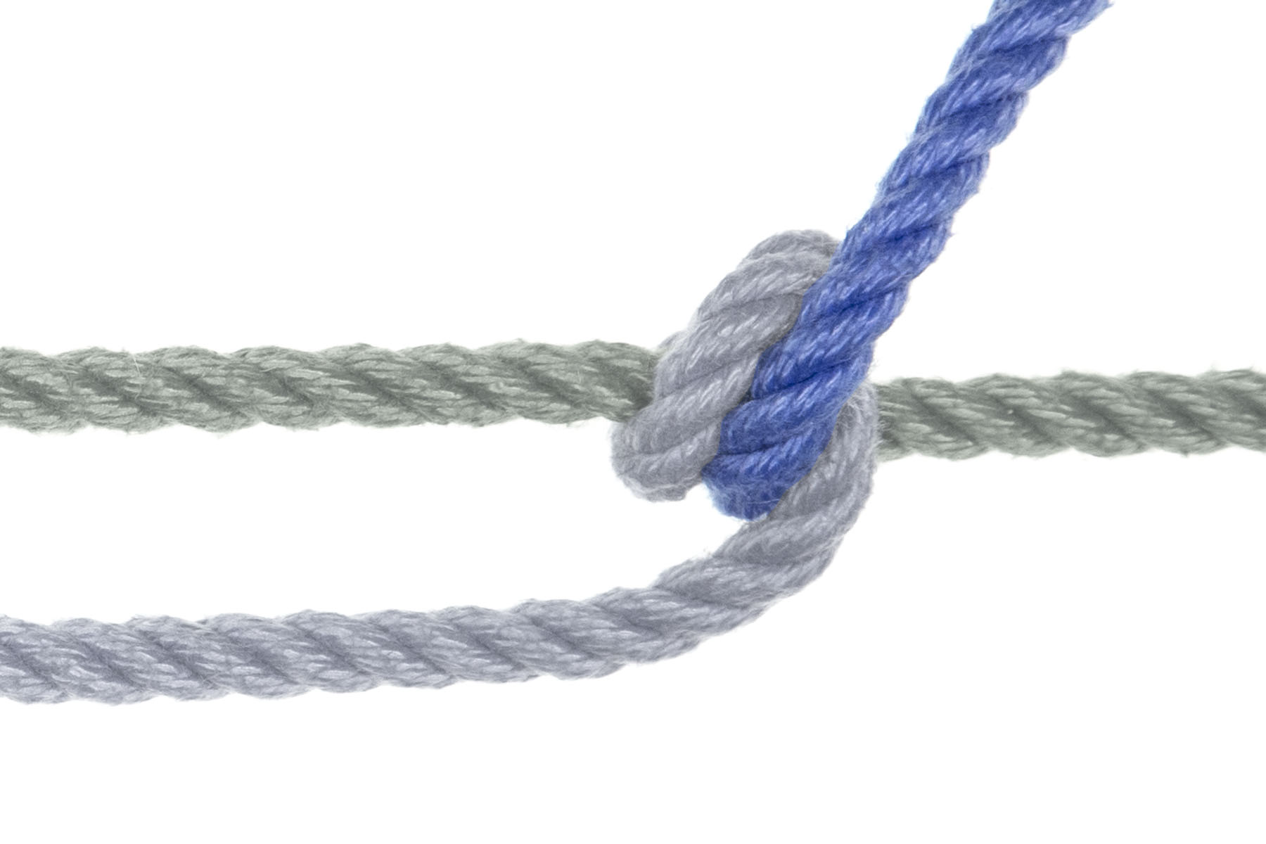 The blue rope goes around the green rope again, passing under it and then over it, making a new spiral. This spiral is wedged between the standing part of the rope and the first spiral. The first spiral is to the left of the second spiral and the standing part is to the right. The end of the rope is again pulled up and to the right.
