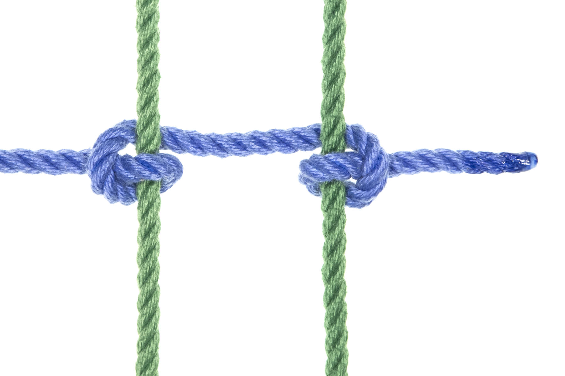 Two green ropes cross the frame vertically. A blue rope enters from the left, making a standard Munter where it crosses the first green rope and a mirror Munter where it crosses the second one. The standard Munter goes over the green rope, under the green rope, over itself, and under the green rope. The mirror Munter goes under the green rope, over itself, under the green rope, over the green rope, and under itself. It is the mirror image of the first Munter.
